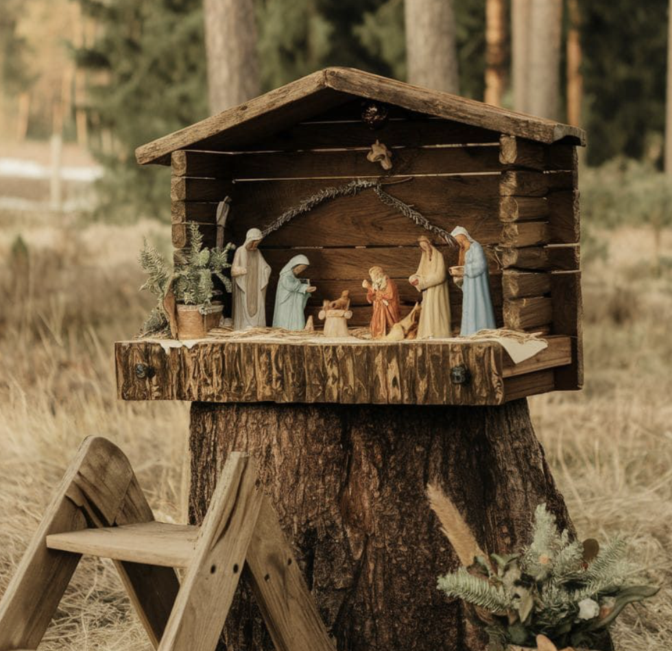 Christmas Nativity Ideas: 12 Unique Options for Indoor & Outdoor Decor